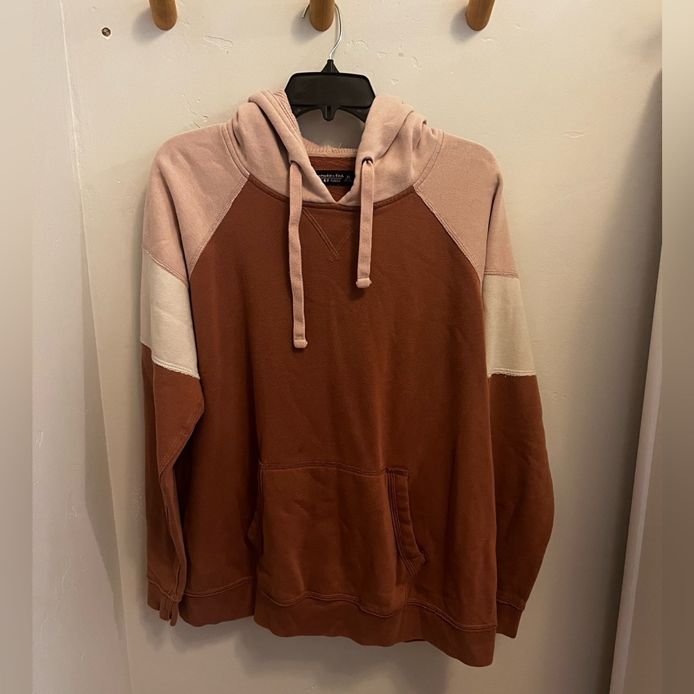 Mauve and Pink Abercrombie & Fitch Pullover Sweatshirt